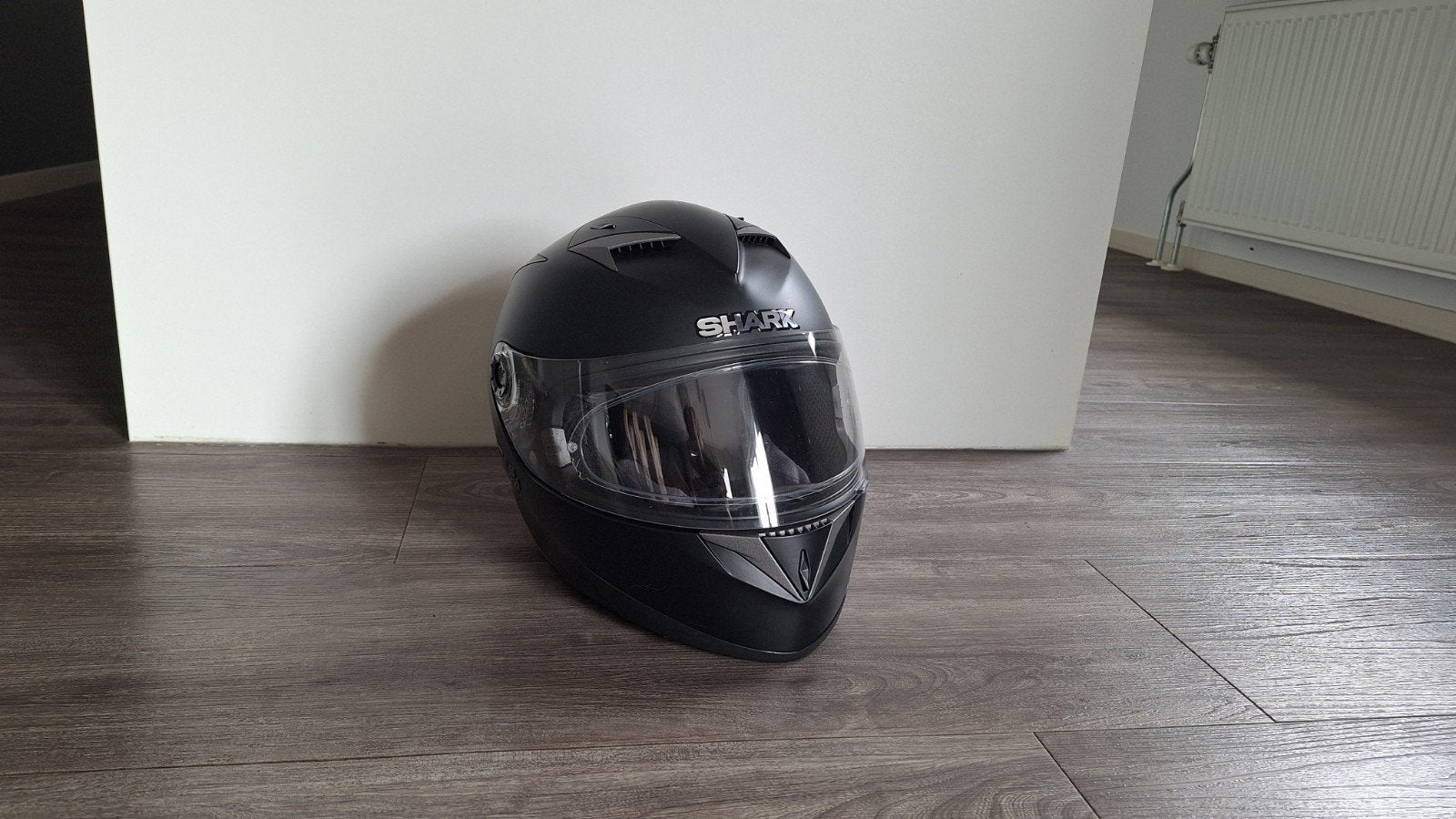 Shark motorhelm L met zonneklep matzwart, Motoren, Kleding | Motorhelmen, Ophalen of Verzenden, Tweedehands, Integraalhelm, Shark