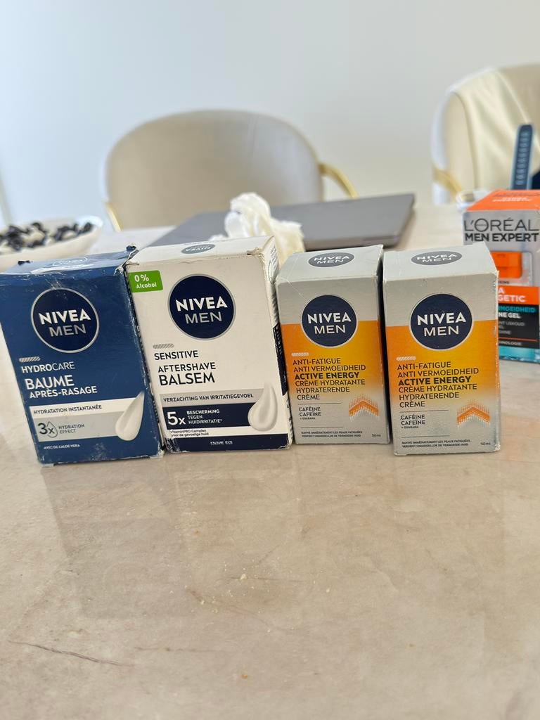 Nive men 4x, Ophalen of Verzenden, Zo goed als nieuw, Gehele gezicht
