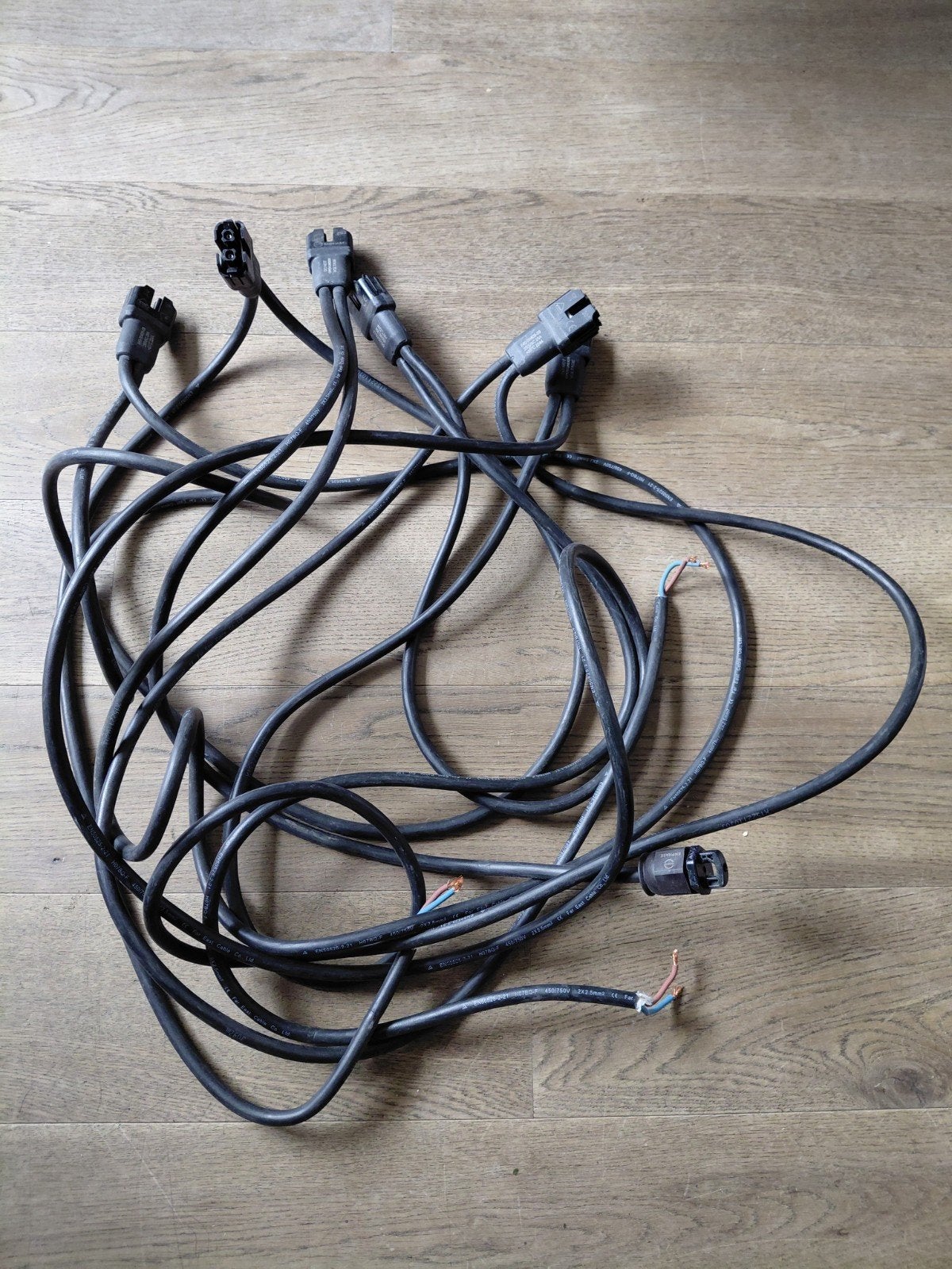 Enphase IQ7+ micro-omvormers met bekabeling, Ophalen, Gebruikt