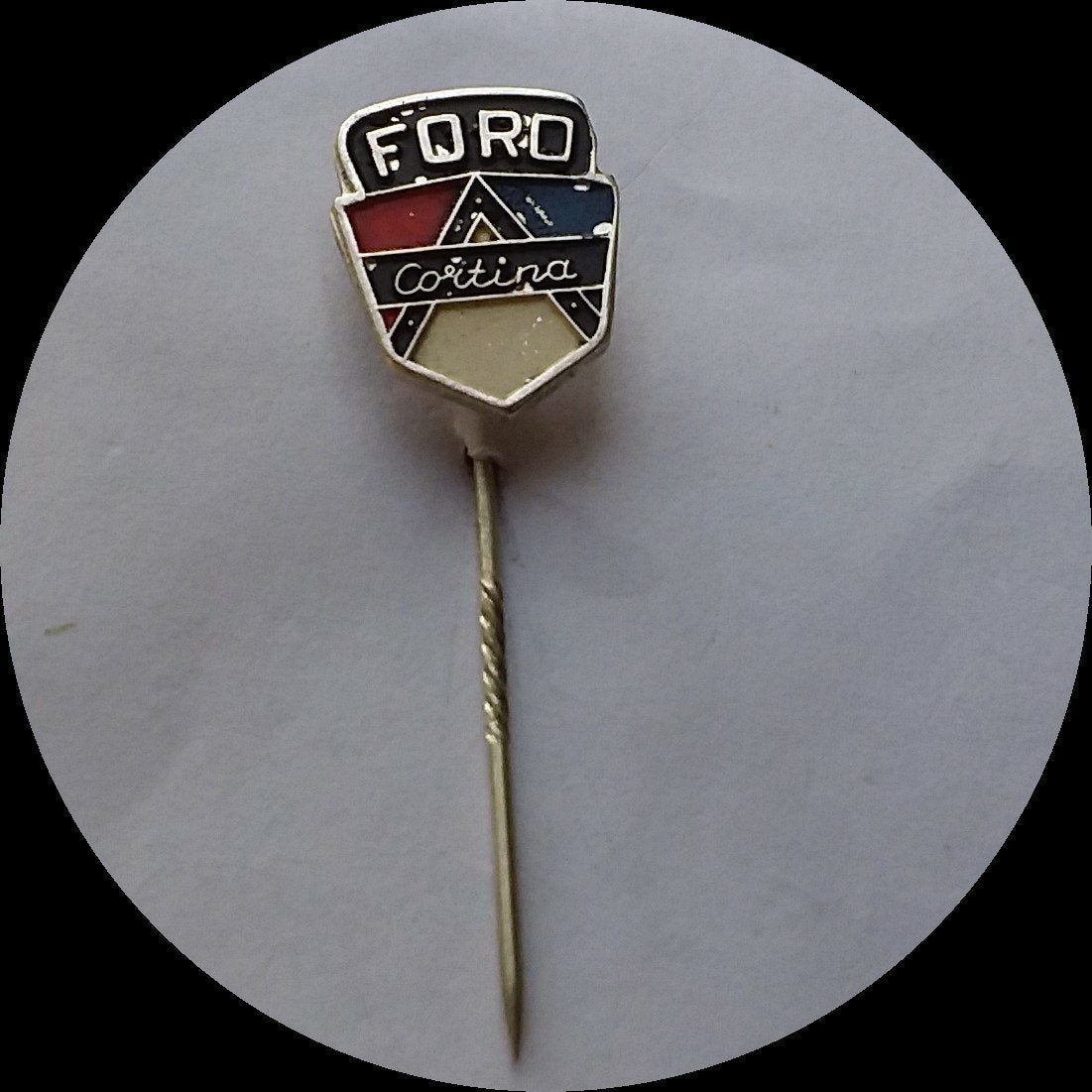 FORD CORTINA speldje, Verzamelen, Speldjes, Pins en Buttons, Ophalen of Verzenden, Zo goed als nieuw, Transport, Speldje of Pin