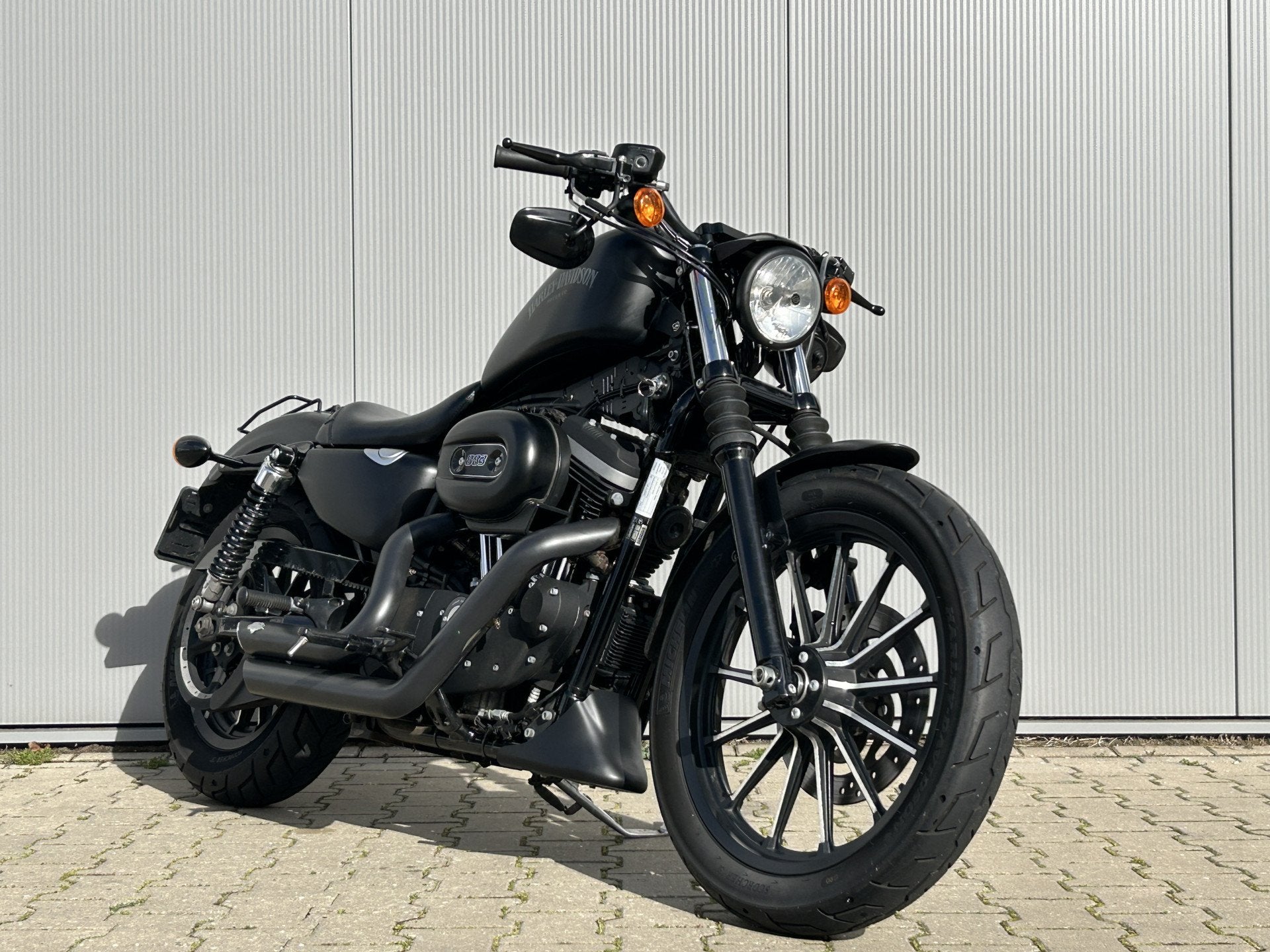 2012 Harley Davidson XL 883 N Sportster Iron - Vance & Hines, Motoren, Motoren | Harley-Davidson, Meer dan 35 kW, Info@nijkamp-ootemanmotoren.nl