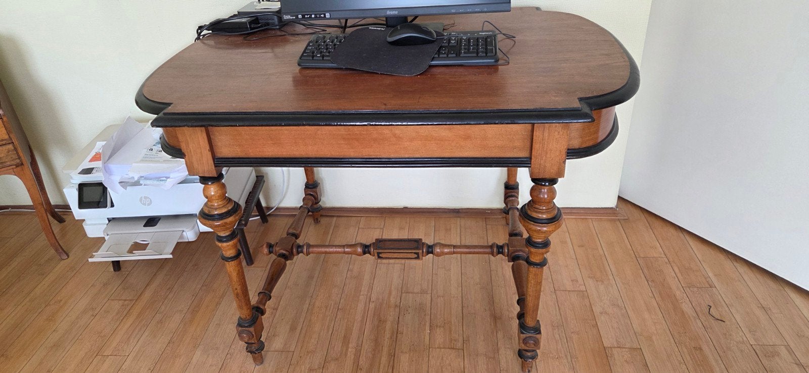 Antieke houten tafel - Victoriaanse stijl, Ophalen