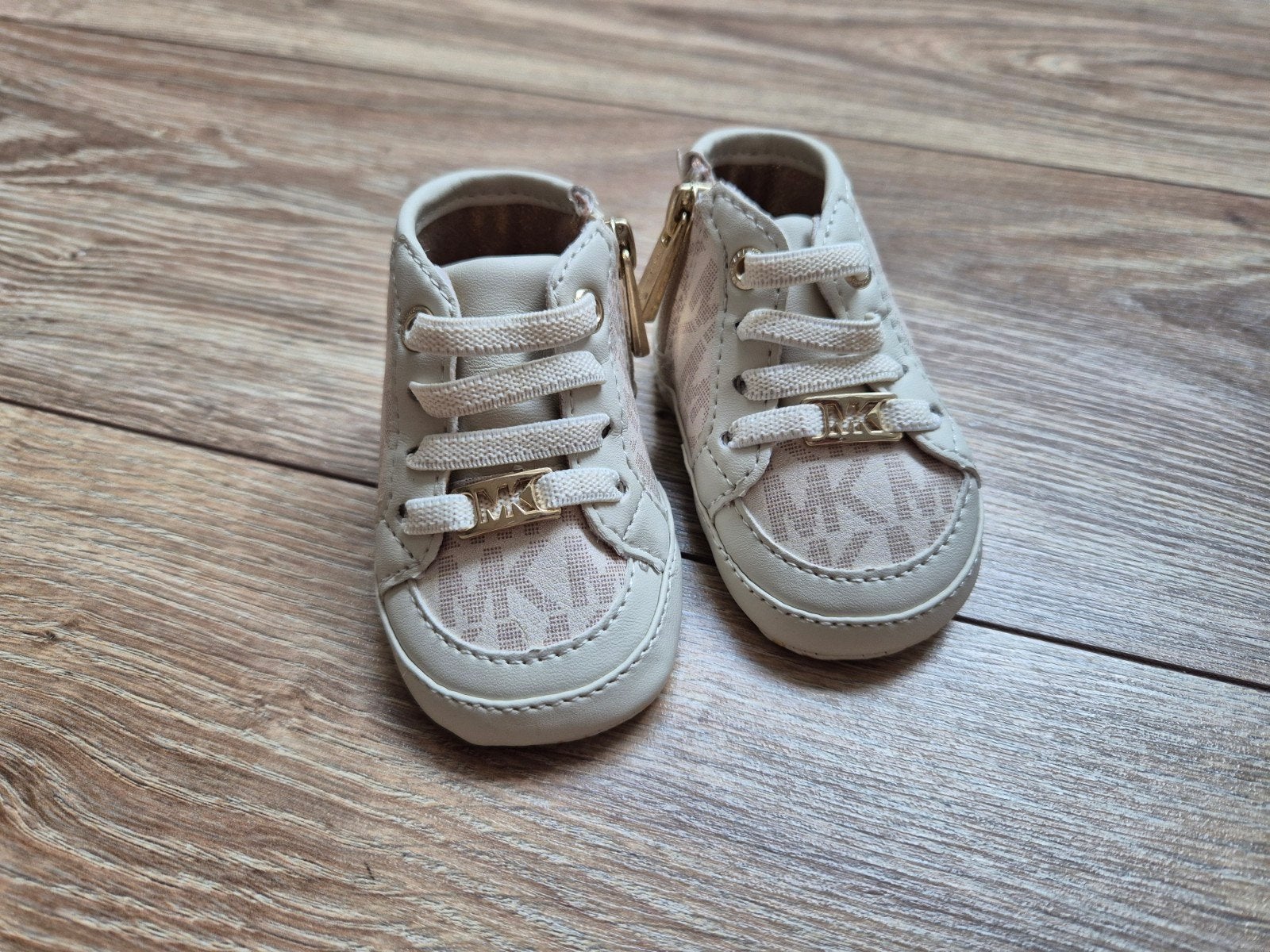 Michael Kors schoentjes maatje 16, Kinderen en Baby's, Babykleding | Schoentjes en Sokjes, Schoentjes, Meisje, Michael Kors, Nieuw
