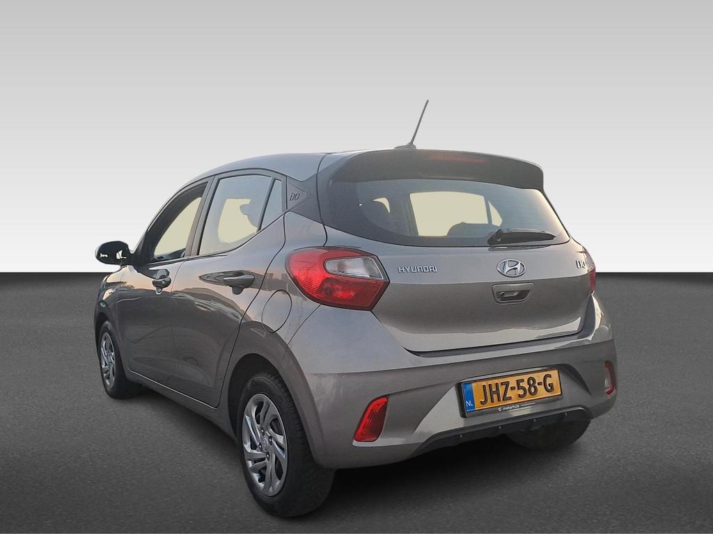 Hyundai i10 1.0i 67pk Premium, Auto's, Stof, Gebruikt, Euro 6, 899 kg