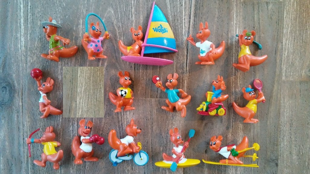 Walibi pretpark kangoeroe park figuren set pvc kangoeroes, Verzenden, Overige figuren, Gebruikt, Beeldje of Figuurtje