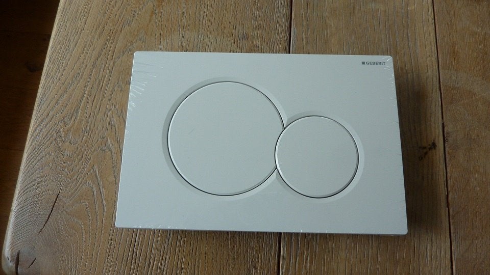Te Koop:  Geberit bedieningsaneel, Ophalen, Nieuw, Toilet