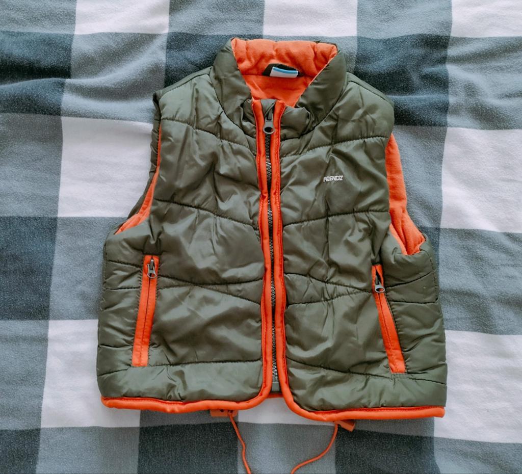 Bodywarmer z.g.a.n. 86, Ophalen of Verzenden, Zo goed als nieuw, Frendz, Jongetje of Meisje