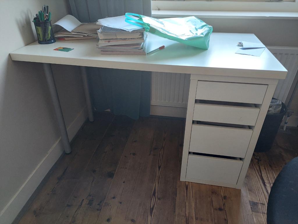 IKEA Lagkapten / Micke Bureau - Wit, 120x60 cm, Ophalen, Met lades, Gebruikt, 120 cm