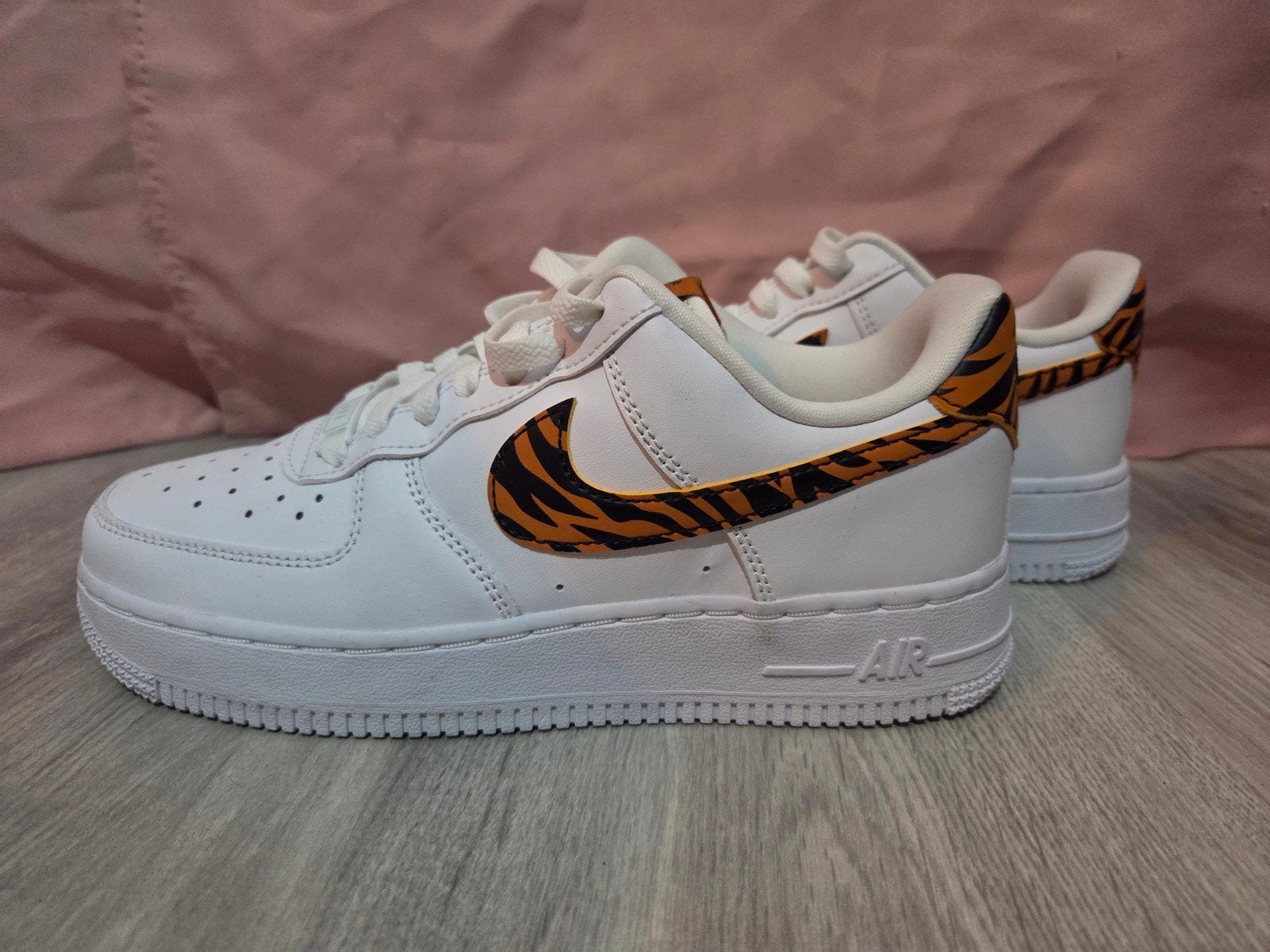 Originele Nike Air Force 1 Low Dames Sneakers Tijgerprint, Ophalen, Wit, Nike, Nieuw