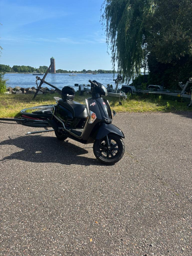 Kymco Like TT 2015 snorfiets, Fietsen en Brommers, Scooters | Kymco, Ophalen, Gebruikt, Like, Benzine
