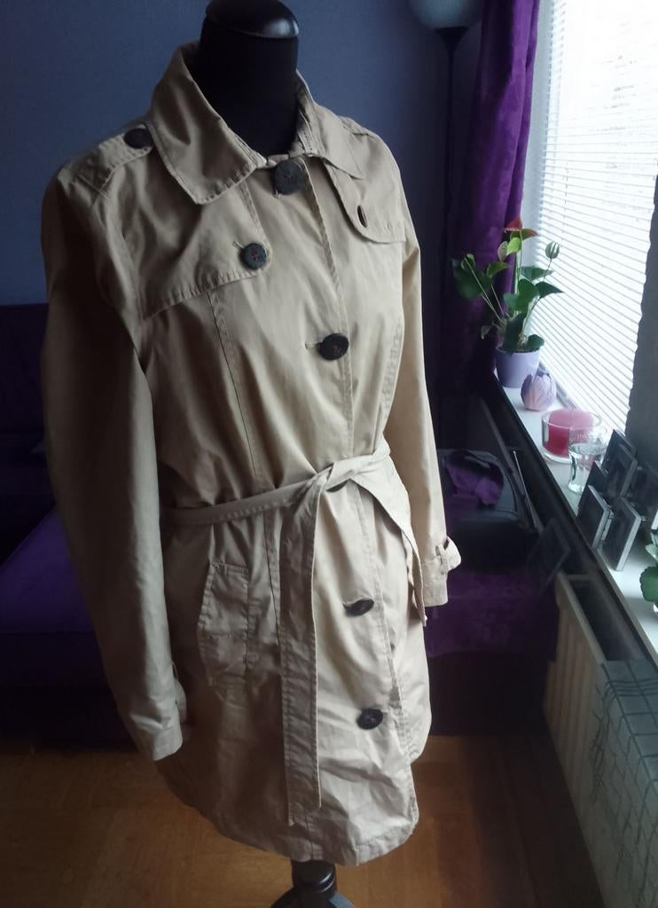 Trenchcoat maat L, Ophalen of Verzenden, Gedragen, Maat 42/44 (L), Beige