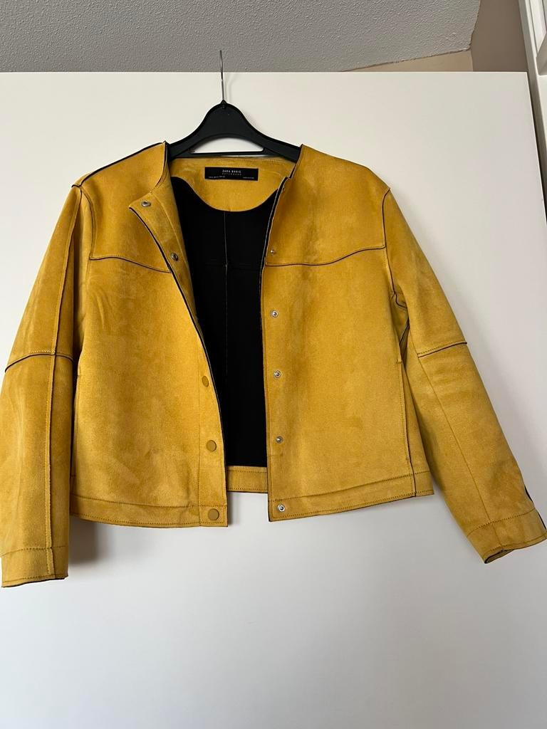 Gele suede jas van Zara, Ophalen of Verzenden, Zo goed als nieuw, Maat 36 (S), Geel