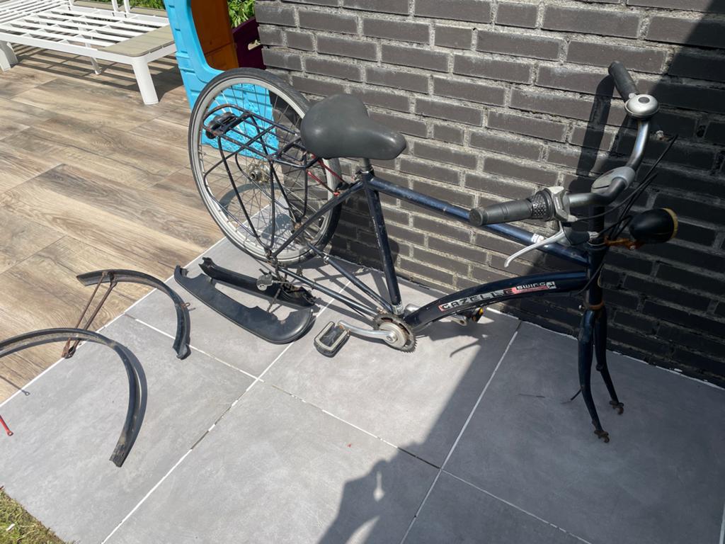 Gazelle fietsframe met onderdelen - opknapper, Fietsen en Brommers, Fietsonderdelen, Ophalen, Frame, Gebruikt, Staal