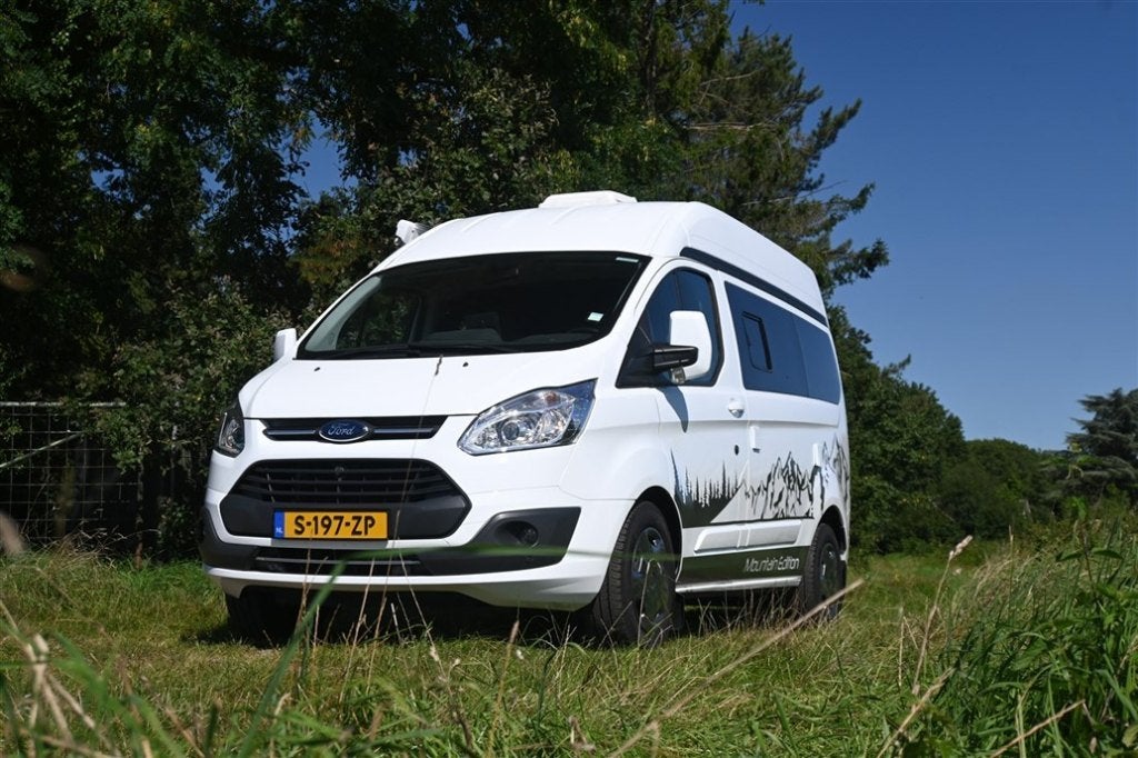 Buscamper Ford Transit custom L1H2 131PK 2017, Caravans en Kamperen, Buscamper of Camperbus, ESP-stabiliteitscontrole, Tot en met 2
