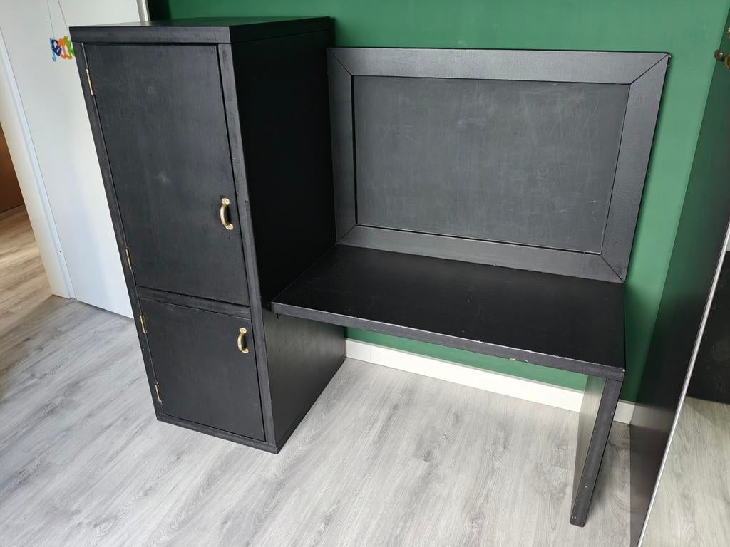 Bureau met krijtbord, Ophalen