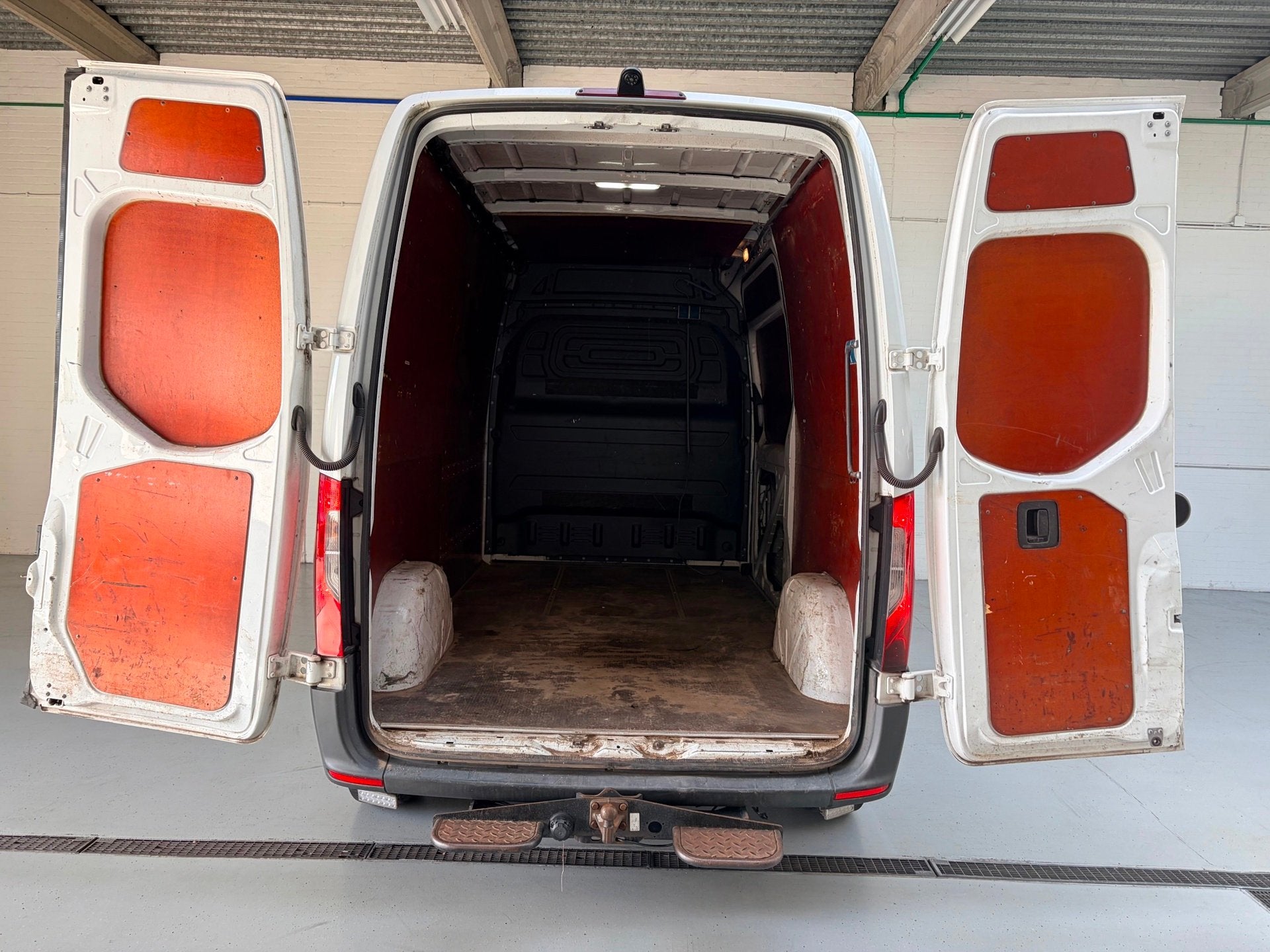 Mercedes-Benz Sprinter AUTOMAAT 314 2.2 CDI 140pk euro6 L2H2, Dealer onderhouden, Stof, Gebruikt, 2000 kg