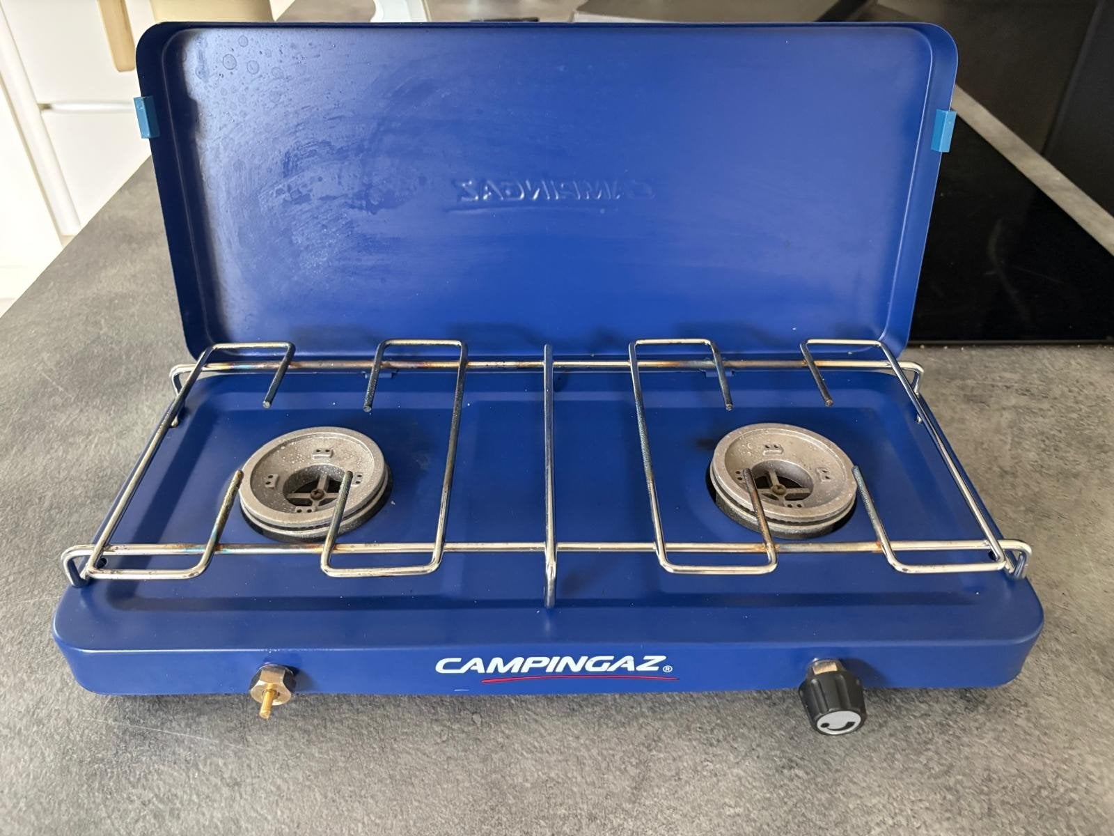Campingaz gasfornuis 2-pits (mist 1 knop), Ophalen of Verzenden, Gebruikt