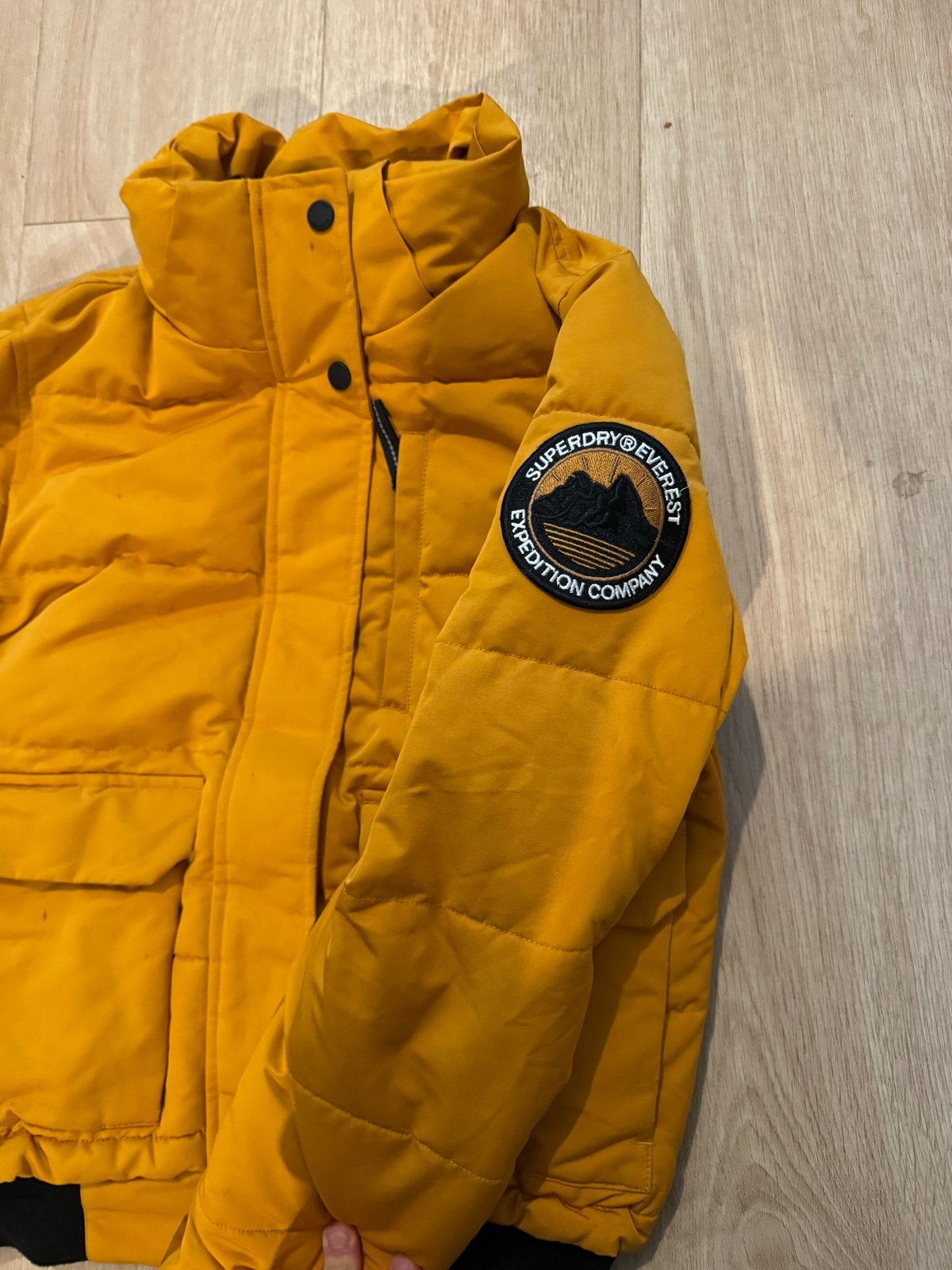 Superdry Everest Expedition Company Geel Winterjack, Ophalen of Verzenden, Zo goed als nieuw, Maat 38/40 (M), Geel