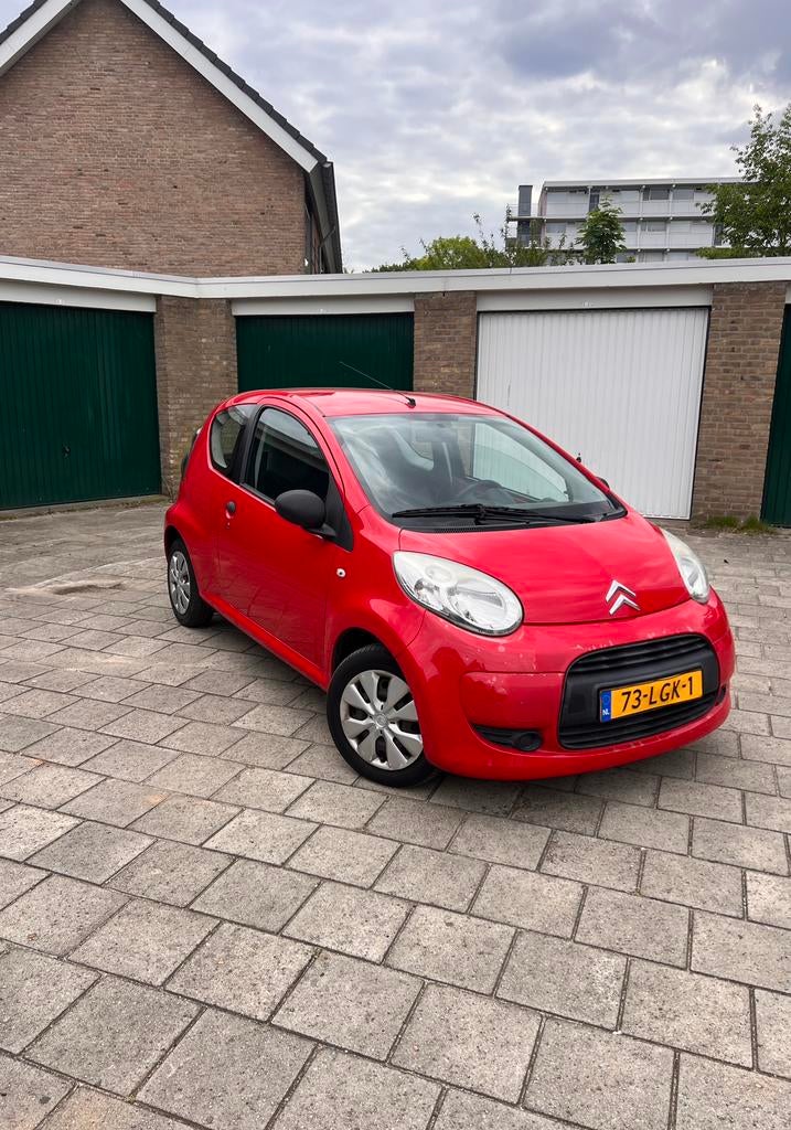 Citroën C1 1.0 3-DRS 2010 Rood NAP, Auto's, Voorwielaandrijving, Euro 5, Stof, Zwart