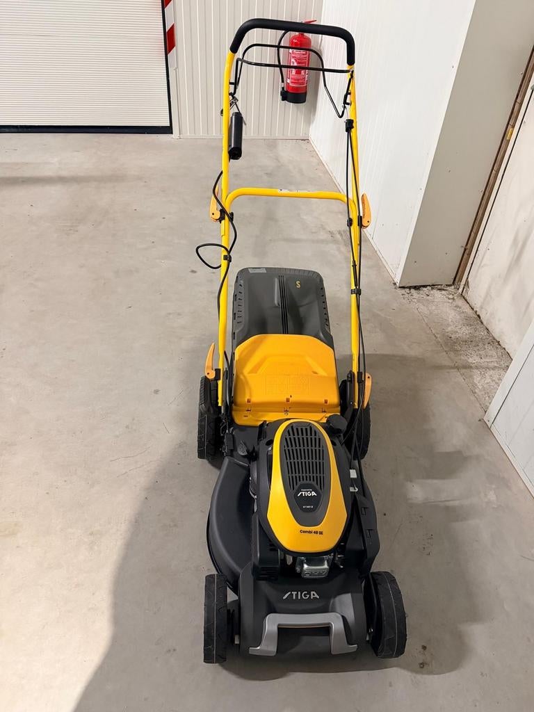 Stiga Combi 48 SE (elektrische starter), Tuin en Terras, Grasmaaiers, Ophalen, Cirkelmaaier, Stiga, Zo goed als nieuw