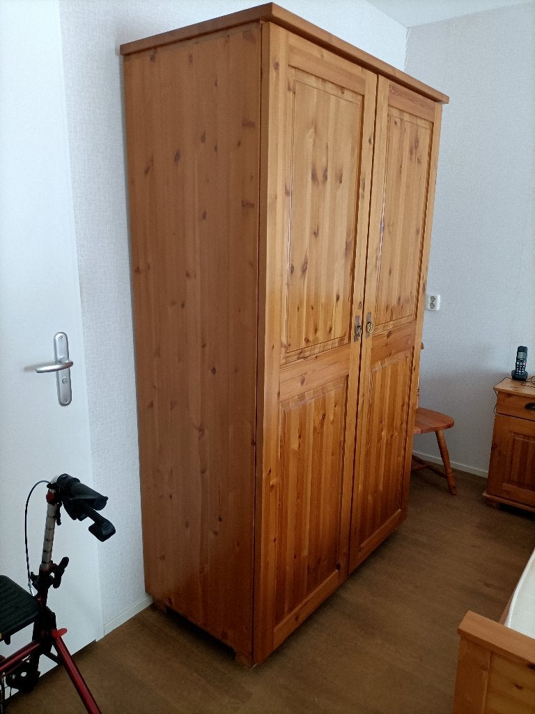Kledingkast, Gebruikt, 100 tot 150 cm, 150 tot 200 cm, Overige houtsoorten