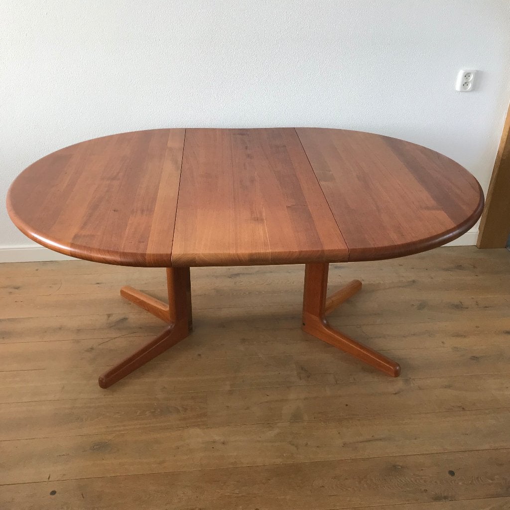 Deens teak tafel rond ovaal uitschuifbaaar Gudme Dyrlund, Ophalen