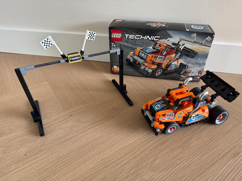 Lego Technic 42104 Race Truck met finishlijn en doos, Lego, Ophalen of Verzenden, Zo goed als nieuw, Complete set