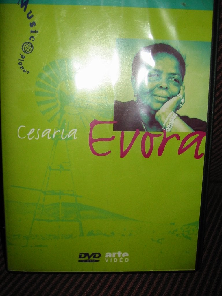 Cesaria Evora Concert in Bataclan 1995 + Extra"s, Alle leeftijden, Verzenden, Nieuw in verpakking