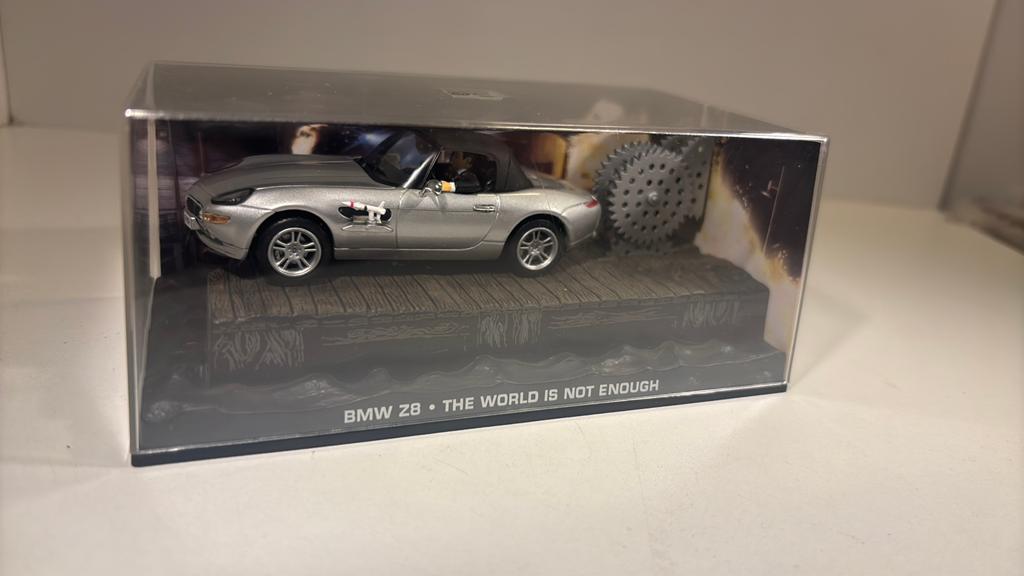 Bmw z8 jams bond atlas 1.43
