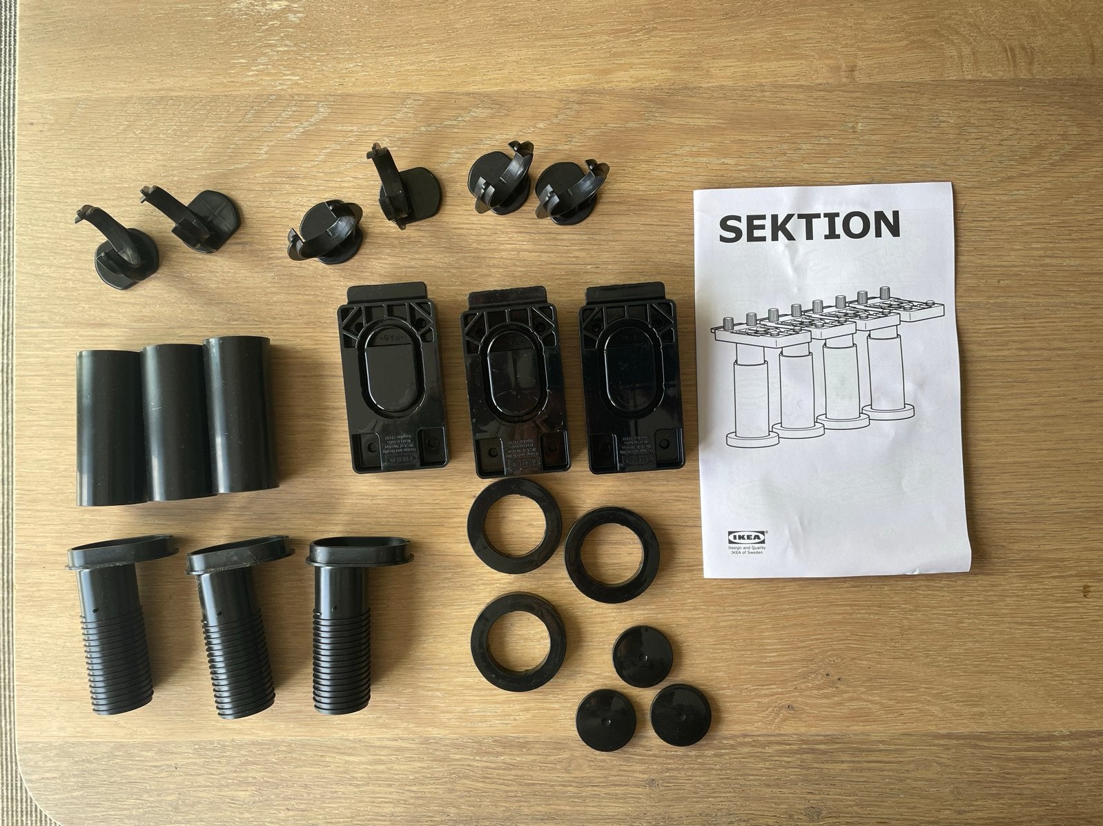 IKEA SEKTION poten 11 cm - 3 stuks, Zwart, Nieuw, Ophalen of Verzenden, Minder dan 25 cm