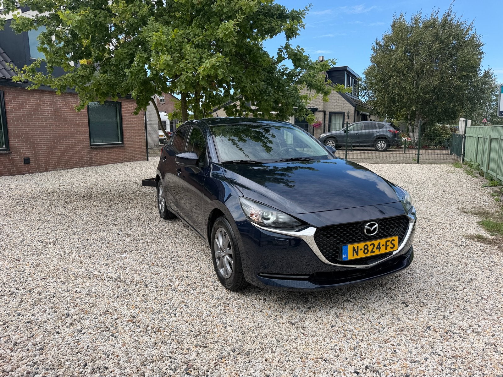 Mazda 2 1.5 Skyactiv-g 90PK 2021 hybride km 017.000nap, Auto's, Voorwielaandrijving, 40 €/maand, 4 cilinders, Blauw