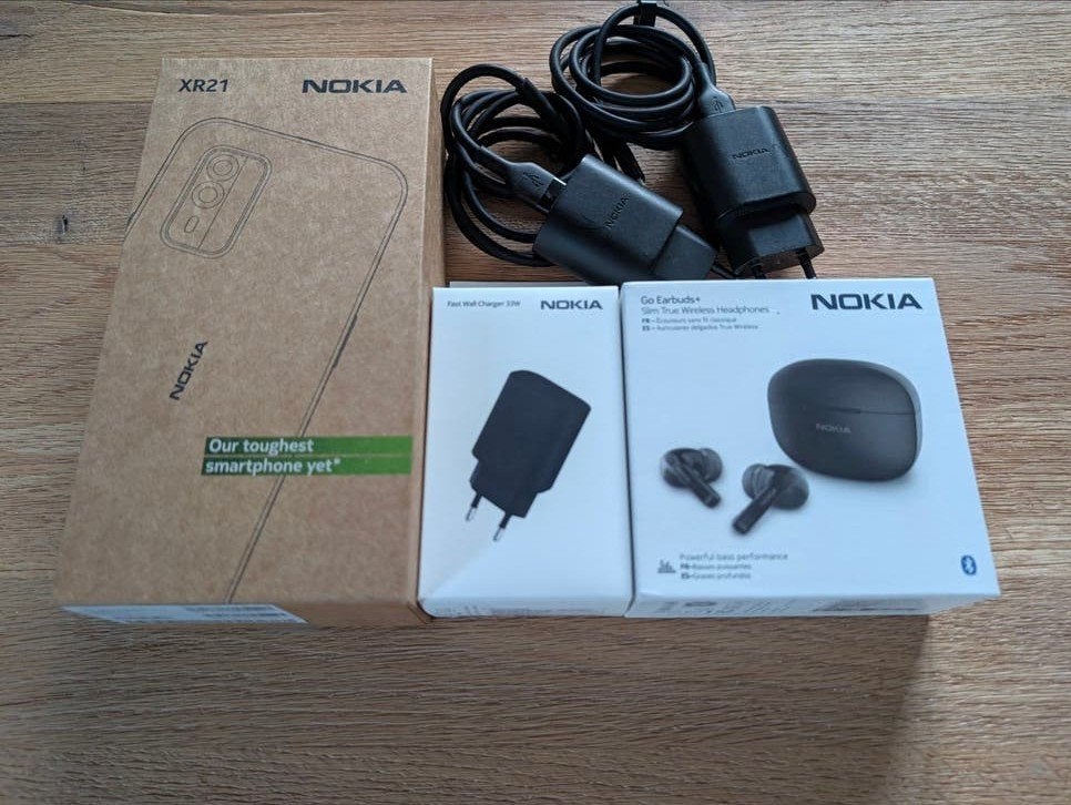 Nokia XR21 - Robuuste smartphone met accessoires, Gebruikt, Ophalen of Verzenden, Klassiek of Candybar, Zonder simlock