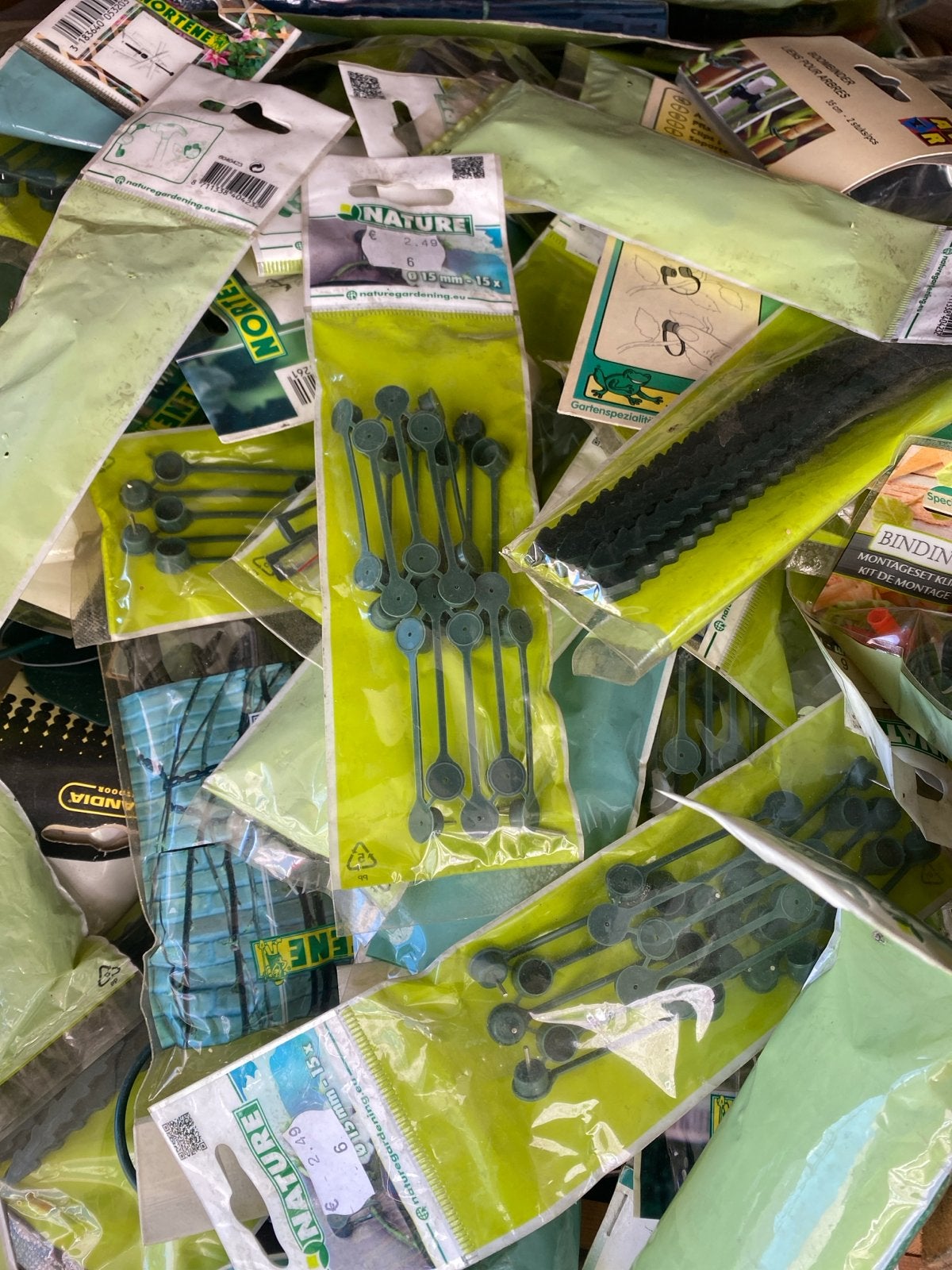 Restpartij 75 stuks diverse tuinartikelen nieuw, Onbekend, Nieuw, Ophalen of Verzenden, Onbekend
