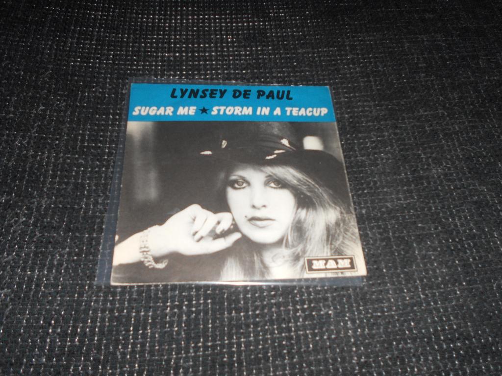 sugar me - lyndsey de paul  ( Mint ), Fotohoes, Ophalen of Verzenden, Zo goed als nieuw, Pop