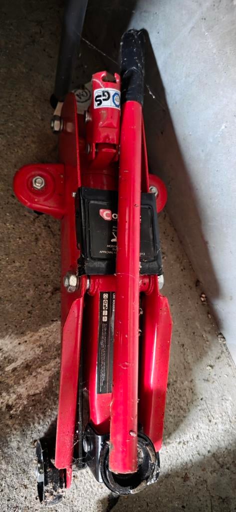 Garagekrik en assteunen set + winterbanden - Gebruikt, Auto diversen, Ophalen, Gebruikt, Hydraulisch, Garagekrik