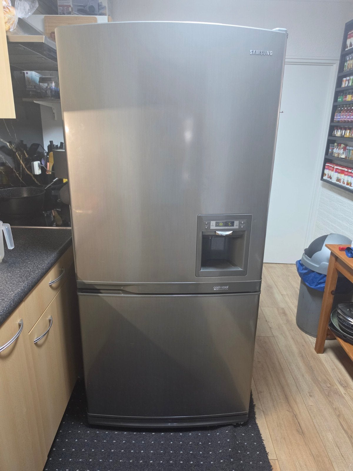 Samsung Koelkast met Vriezer en Waterdispenser, Witgoed en Apparatuur, Koelkasten en IJskasten, Ophalen, Gebruikt, 200 liter of meer