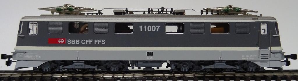 Hag 124 AC Grijze Muis ZEBRA Kleurstelleng, Hobby en Vrije tijd, Modeltreinen | H0, Overige merken, Wisselstroom, Locomotief, Nieuw