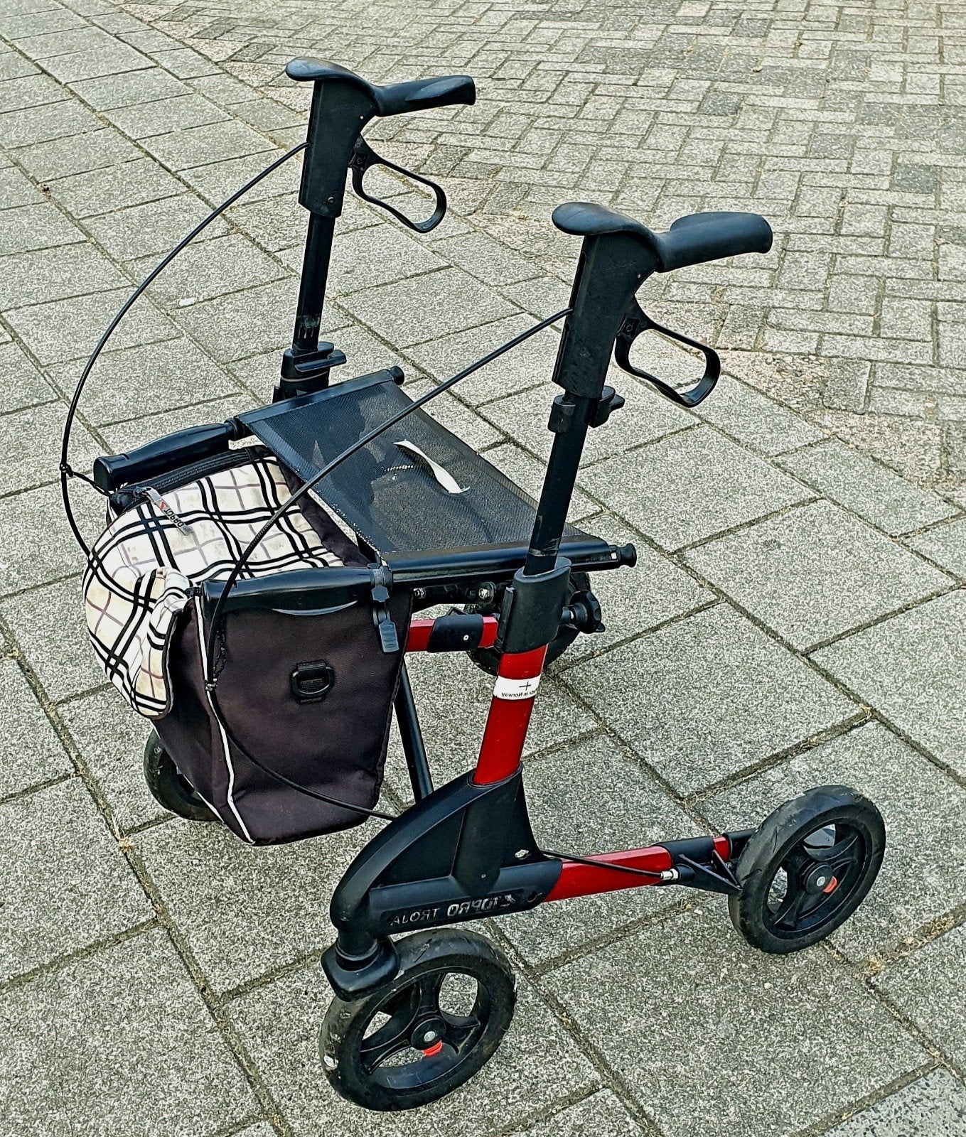 Lichtgewicht rollator inklapbaar Topro Troja 2G NIEUWSTAAT, Lichtgewicht, Topro Troja, Ophalen of Verzenden, Zo goed als nieuw