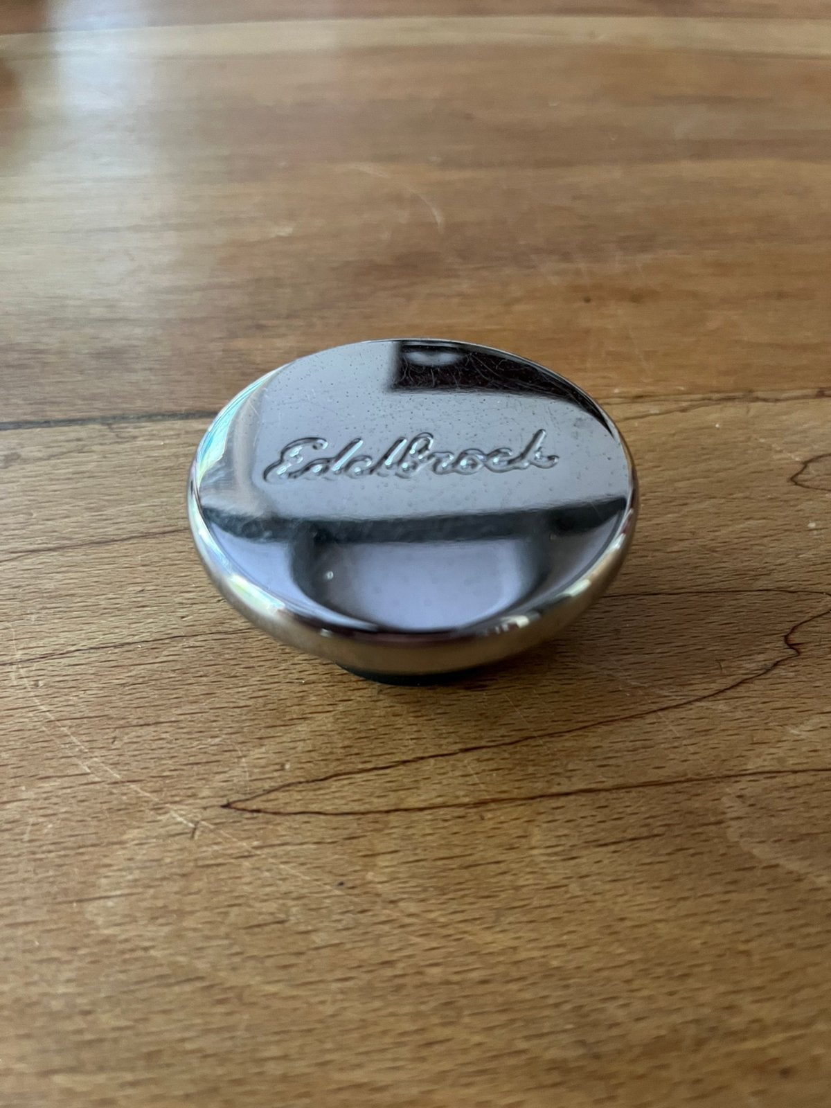 Edelbrock 4415 olievuldop., Ophalen of Verzenden, Gebruikt