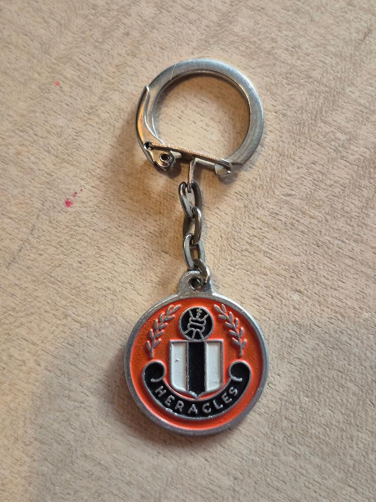 Retro sleutelhanger Heracles Almelo, Verzenden, Zo goed als nieuw, Overige binnenlandse clubs, Overige typen