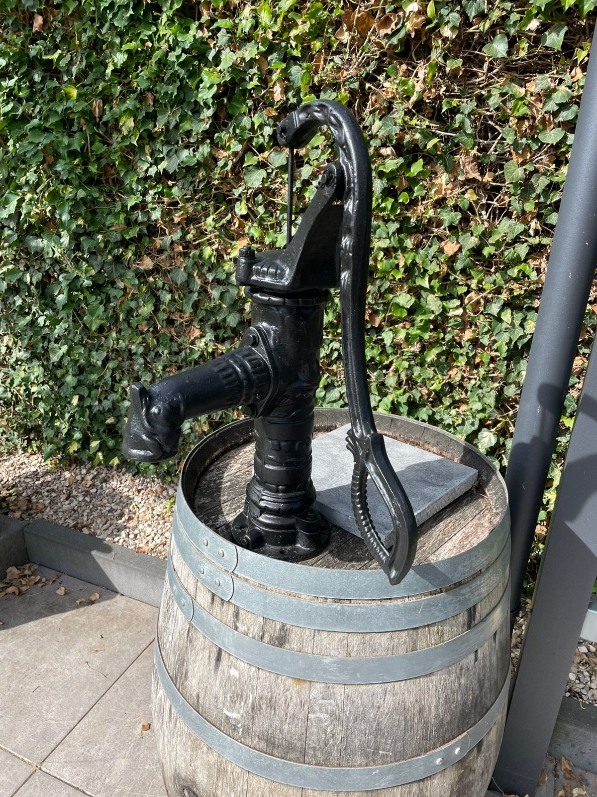 Handzwengelpomp gietijzer, Minder dan 75 liter, Ophalen of Verzenden, Gebruikt, Metaal