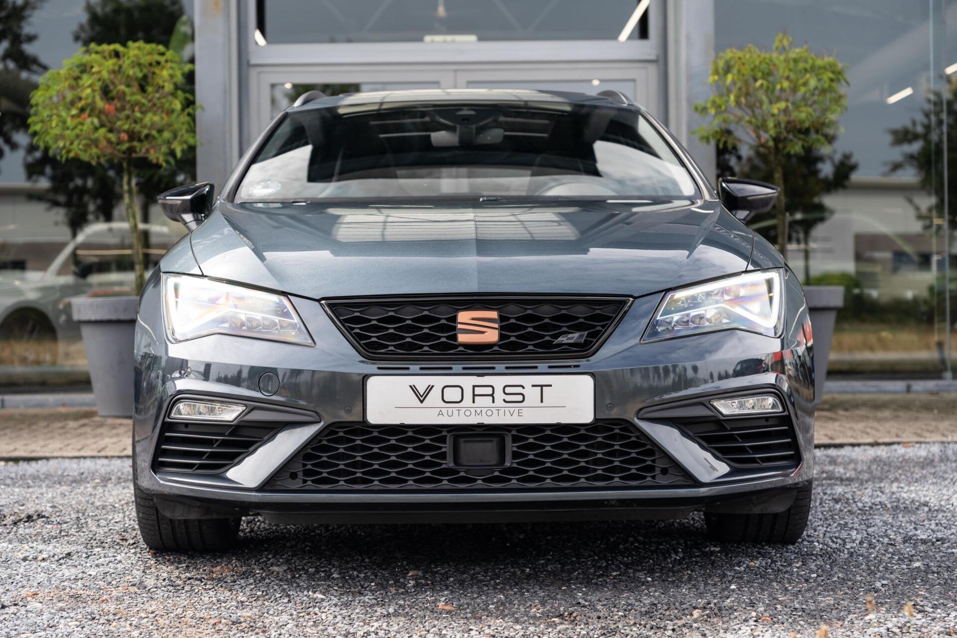 Seat Leon ST 2.0 TSI 4DRIVE CUPRA Ultimate Pano Beats Schaal, Auto's, Automaat, Dealer onderhouden, Gebruikt, 4 cilinders