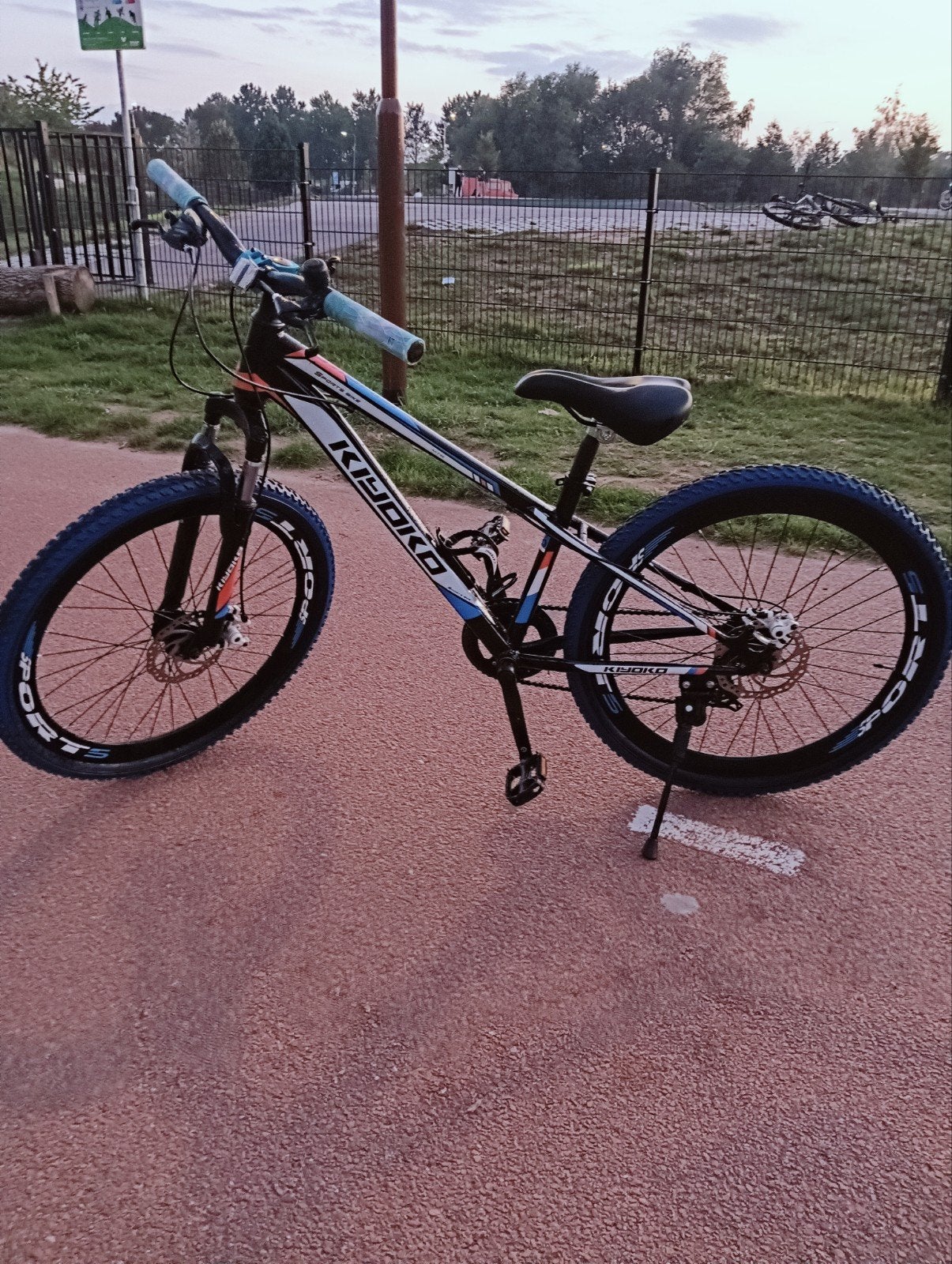 mountainbike fiets, Ophalen, 24 inch of meer, V-brakes, Kiyoko