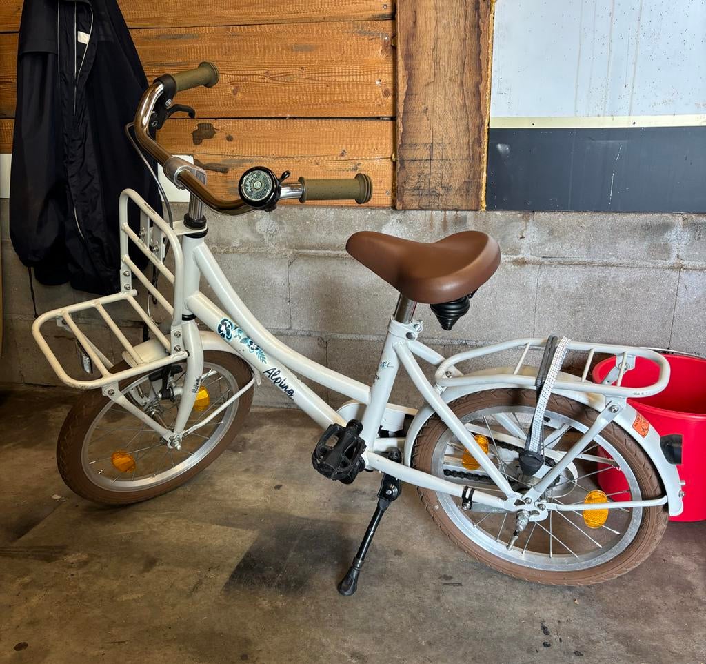 Witte Alpina meisjesfiets 4-6 jaar te koop!, Ophalen, Terugtraprem, 16 inch, Handrem