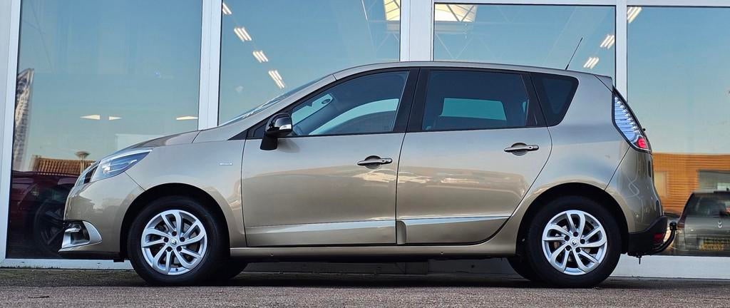 Renault Scénic 1.2 TCe Limited Trekhaak Navigatie Mooi!, Voorwielaandrijving, Stof, Gebruikt, 4 cilinders
