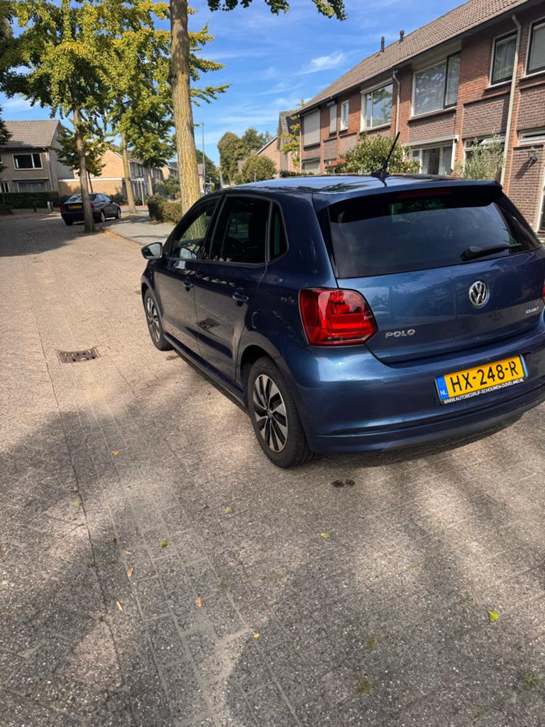 Volkswagen Polo 1.0 TSI 70KW Bluemotion 2016 Blauw, Voorwielaandrijving, 40 €/maand, 1011 kg, 95 pk