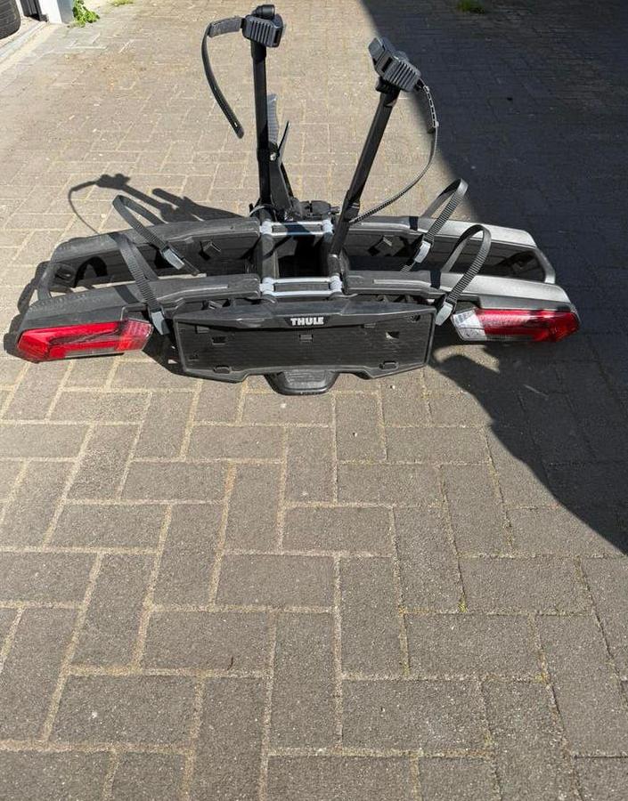 Thule Epos 2 Fietsendrager 2 sleutels compleet, Ophalen, 2 fietsen, Zo goed als nieuw, Trekhaakdrager