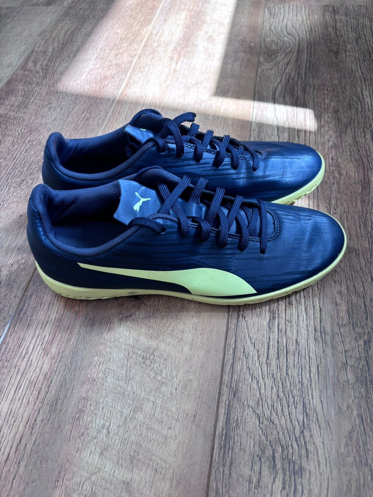 Puma Voetbalschoenen Zaal/Indoor Maat 41 – Zo goed als nieuw, Overige merken, Overige typen, Ophalen of Verzenden, Zo goed als nieuw