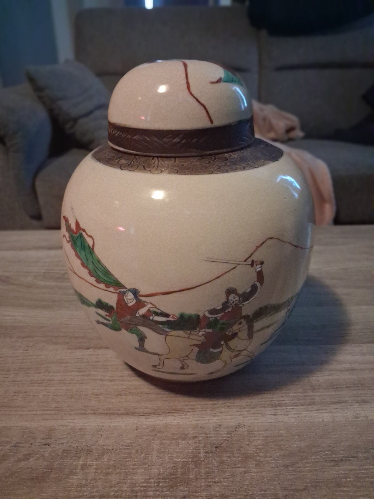 Antieke Chinese Gemberpot met Scène van Ruiters, Ophalen