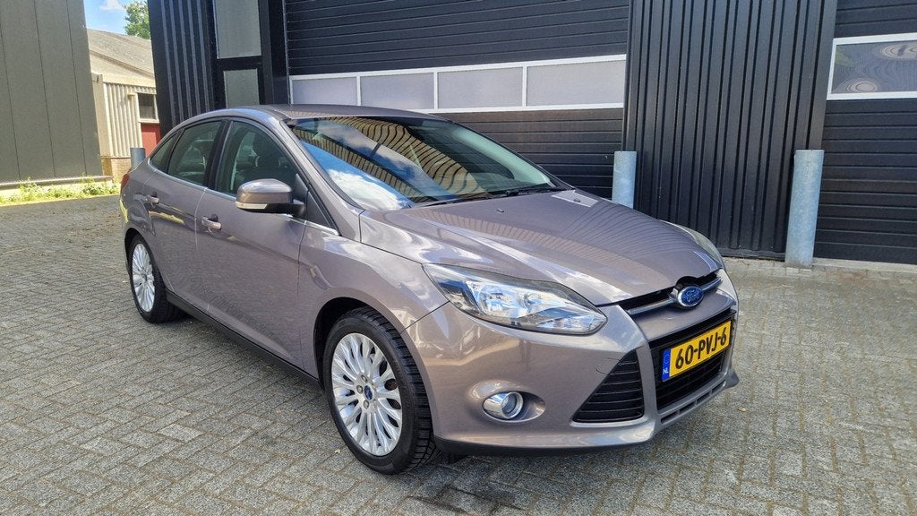 Ford Focus 1.6 TI-VCT First Edition Clima/Leder, Auto's, Ford, Bedrijf, Te koop, Focus, ABS, Airbags, Airconditioning, Automatische klimaatregeling